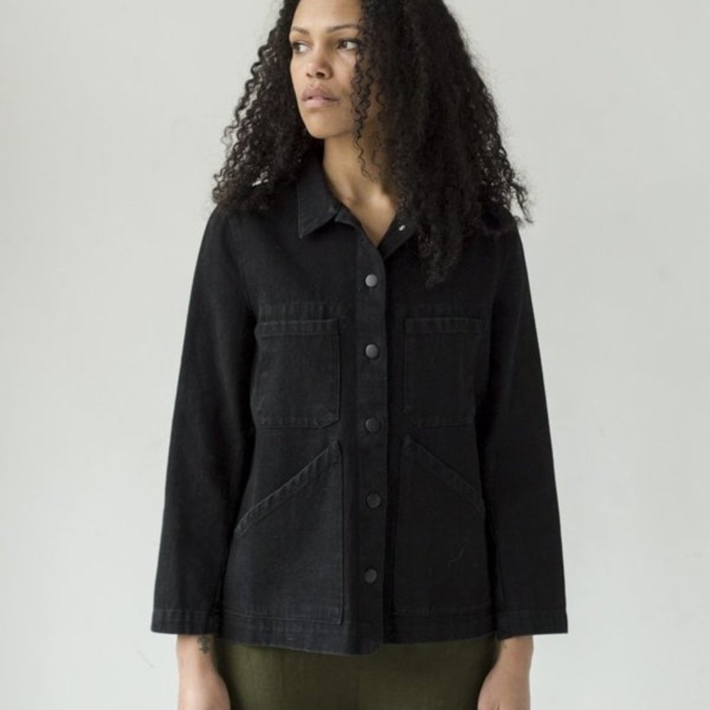 Carleen Triangle Pocket Jacket in Black Denim